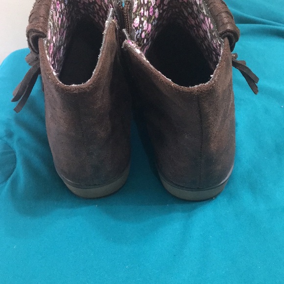 Booties - Picture 2 of 5